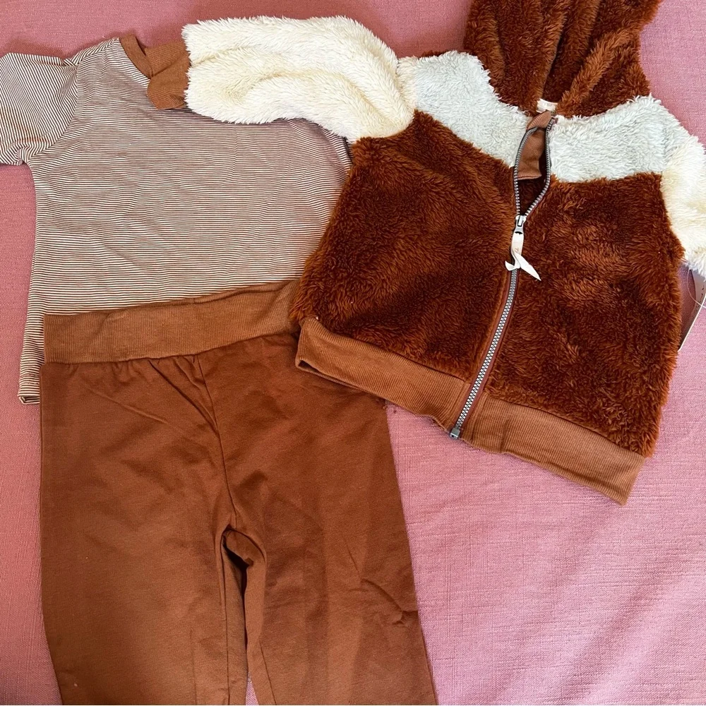 Tahari baby boy 3 piece set Soft Teddy Sweater sweats t-shirt 24 months neutral